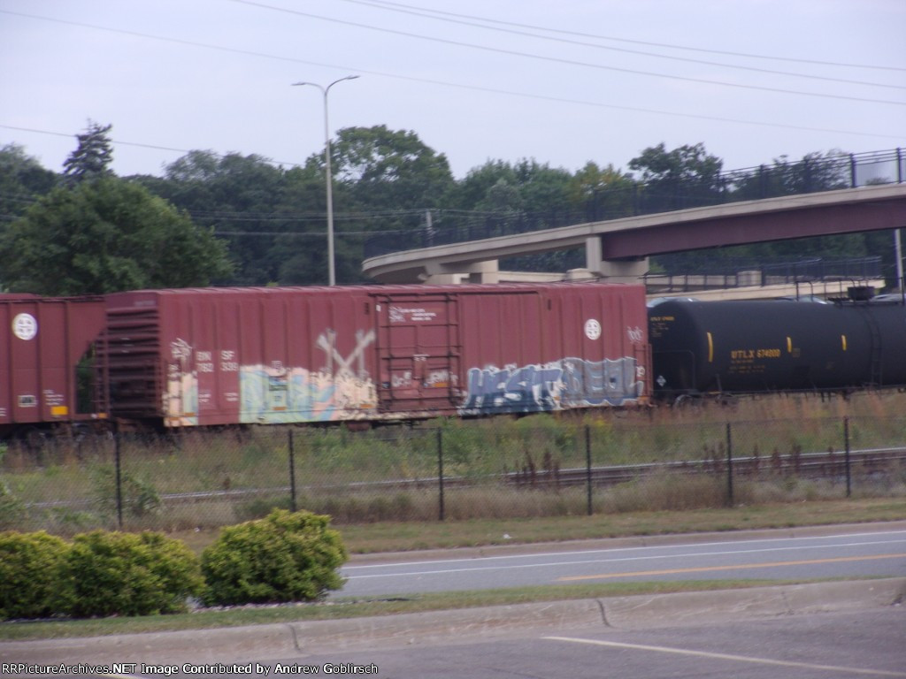 UTLX 674000 + BNSF 782339